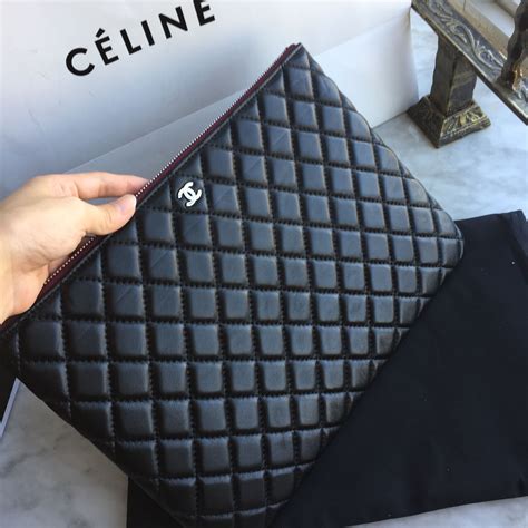 how big is chanel clutch